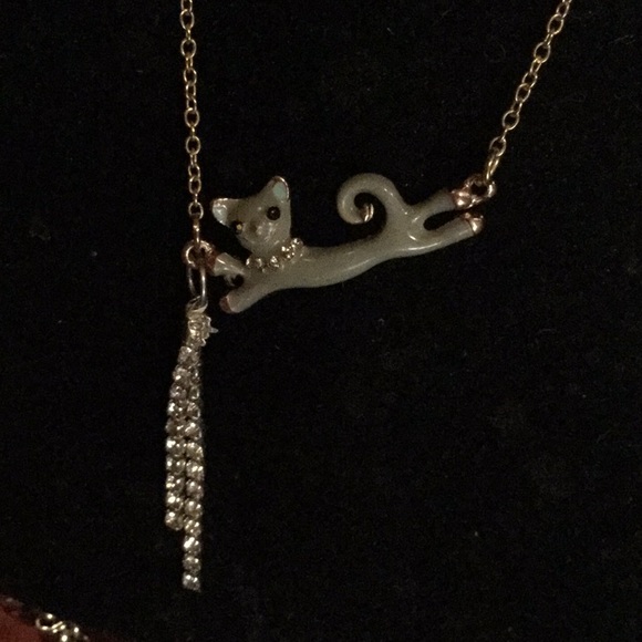 HAND MADE Trapeze Kitty with a touch of sparkles! - Picture 6 of 7